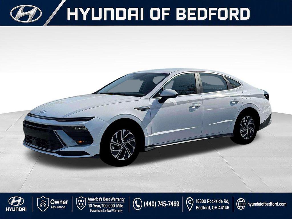 New 2026 Hyundai Sonata Blue FWD image 2