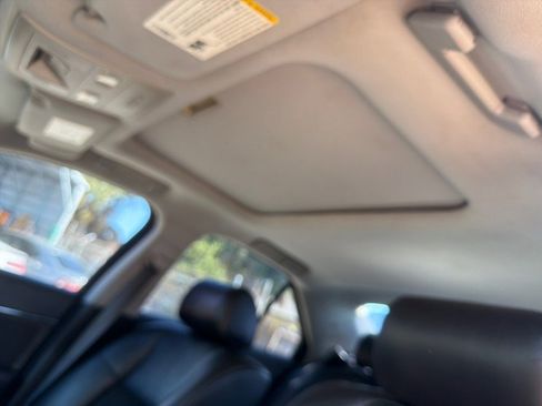 Used 2007 Cadillac STS V image 9