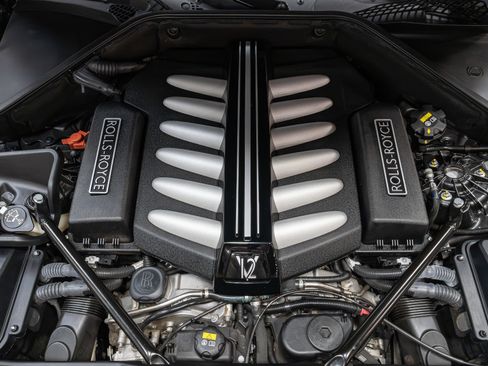 Used 2016 Rolls-Royce Wraith image 38