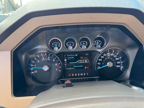 Used 2011 Ford F350 Lariat w/ Lariat Interior Pkg image 10