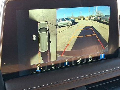 Used 2023 Chevrolet Suburban High Country w/ Premium Package 2 image 16