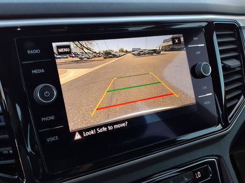 Certified 2020 Volkswagen Atlas Cross Sport SEL Premium image 30