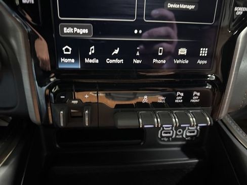 Used 2022 RAM 1500 Limited w/ Body-Colour Bumper Group AWD/4WD image 21