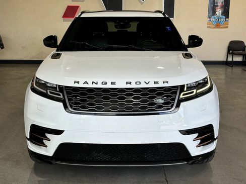 Used 2018 Land Rover Range Rover Velar R-Dynamic SE image 3