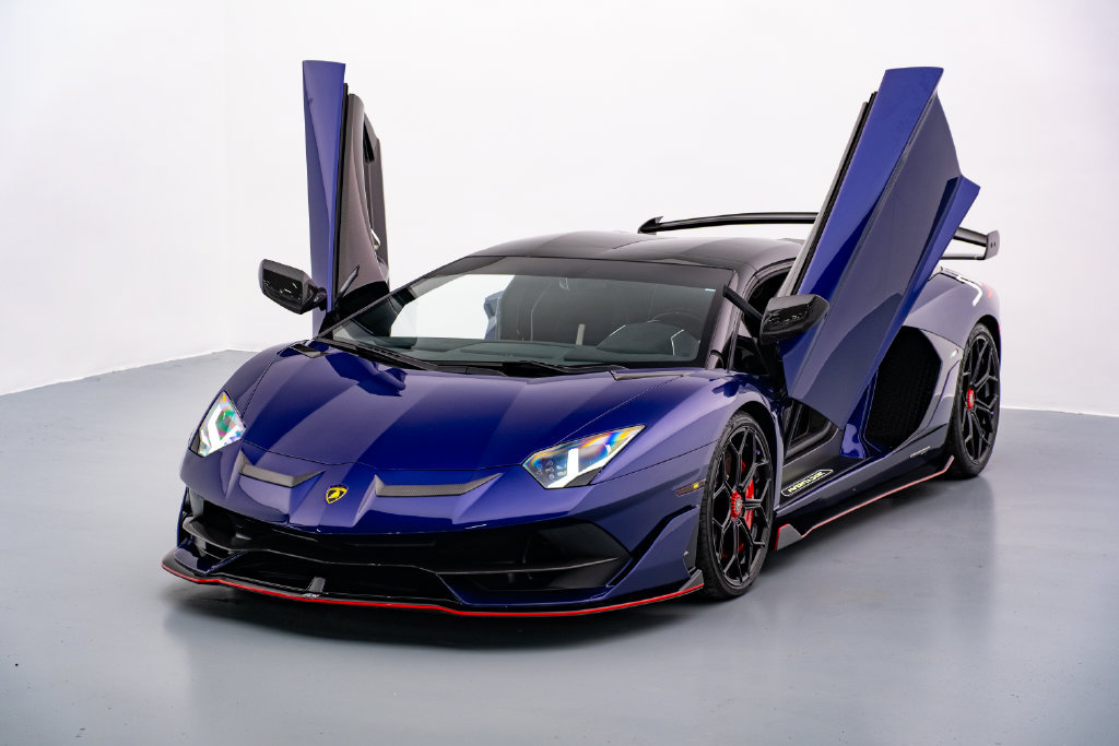 Used 2021 Lamborghini Aventador SVJ AWD/4WD image 17