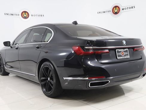 Used 2022 BMW 750i xDrive w/ Luxury Rear Seating Package image 4