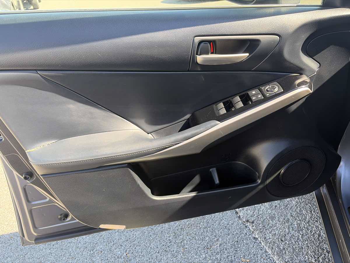 Used 2017 Lexus IS 200t w/ Navigation System Package RWD image 7