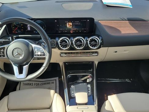 Used 2023 Mercedes-Benz GLA 250 image 11