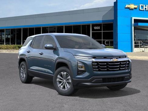 New 2026 Chevrolet Equinox LT w/ Convenience Package II FWD image 7