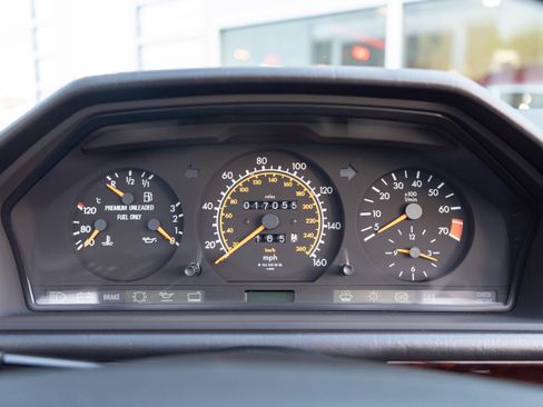 Used 1995 Mercedes-Benz E 320 Convertible image 13