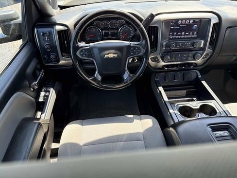 Used 2018 Chevrolet Silverado 2500 LT w/ Z71 Package, Off-Road AWD/4WD image 5
