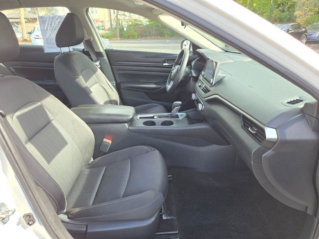 Used 2020 Nissan Altima 2.5 S FWD image 12