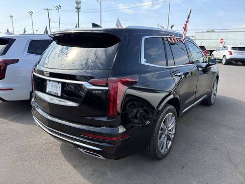 Used 2020 Cadillac XT6 Premium Luxury image 7