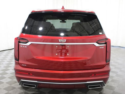Used 2023 Cadillac XT6 Premium Luxury image 38