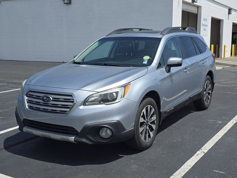 Used 2016 Subaru Outback 2.5i Limited AWD/4WD image 9