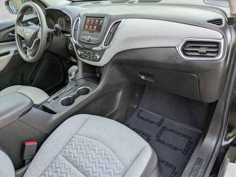 Used 2022 Chevrolet Equinox LS FWD image 21