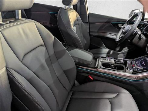 Certified 2025 Audi Q7 2.0T Premium Plus w/ Premium Plus Package image 21