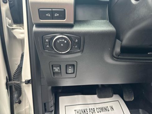 Used 2018 Ford F150 Platinum w/ Equipment Group 701A Luxury image 19