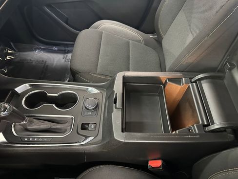 Used 2020 Chevrolet Traverse LT FWD image 29