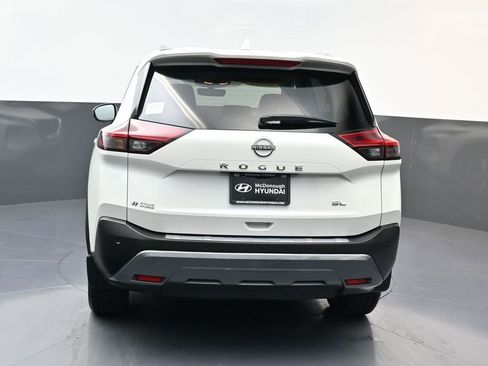 Used 2022 Nissan Rogue SL w/ SL Premium Package FWD image 4