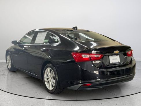 Used 2017 Chevrolet Malibu LT FWD image 9
