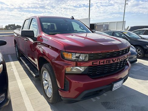 Used 2021 Chevrolet Silverado 1500 Custom RWD image 2