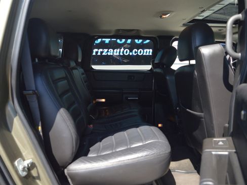 Used 2005 HUMMER H2 w/ Preferred Equipment Group AWD/4WD image 21