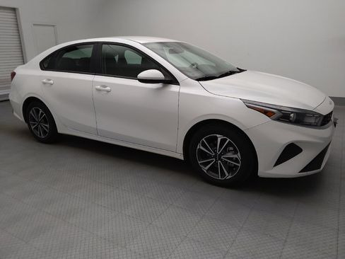 Used 2024 Kia Forte LXS image 11