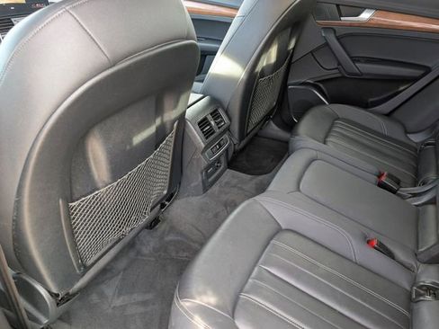 Used 2021 Audi Q5 2.0T Premium image 16