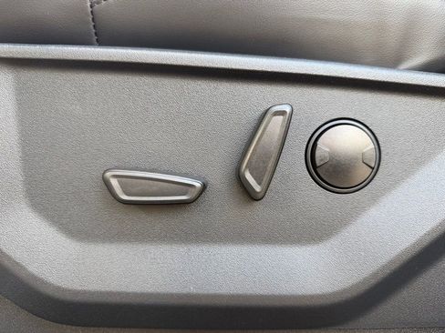 Used 2025 Ford Expedition Tremor AWD/4WD image 20