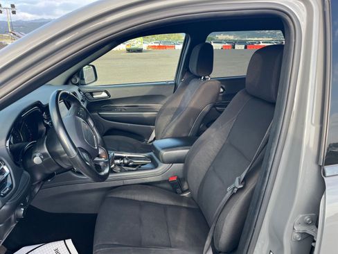 Used 2023 Dodge Durango SXT image 41