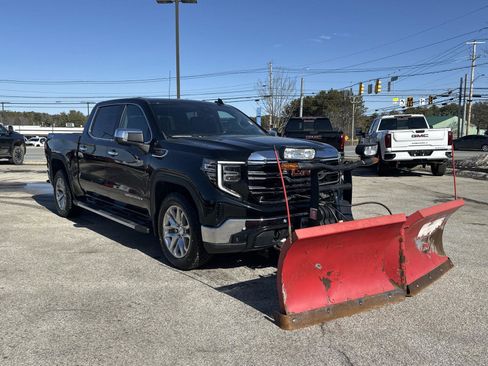 Used 2022 GMC Sierra 1500 SLT w/ SLT Premium Plus Package image 4