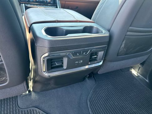 Used 2026 GMC Sierra 2500 Denali Ultimate AWD/4WD image 36