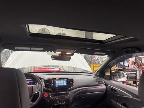 Used 2022 Honda Pilot TrailSport image 26