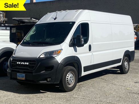 Used 2025 RAM ProMaster 2500 w/ Convenience Group FWD image 1