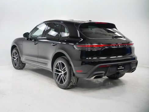 Certified 2026 Porsche Macan AWD/4WD image 3