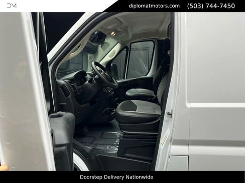 Used 2024 RAM ProMaster 2500 w/ Convenience Group image 18