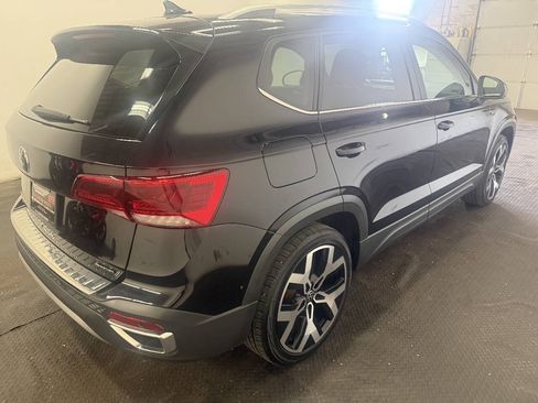 Used 2022 Volkswagen Taos SEL AWD/4WD image 4