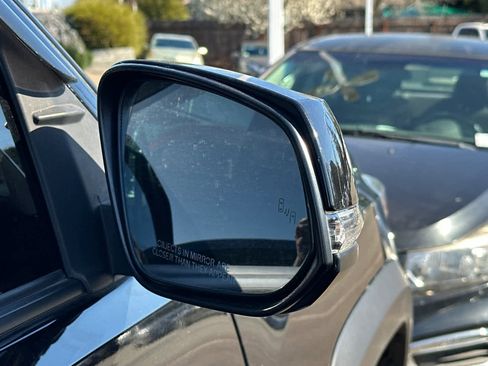 Used 2018 Toyota Tacoma TRD Off-Road image 13