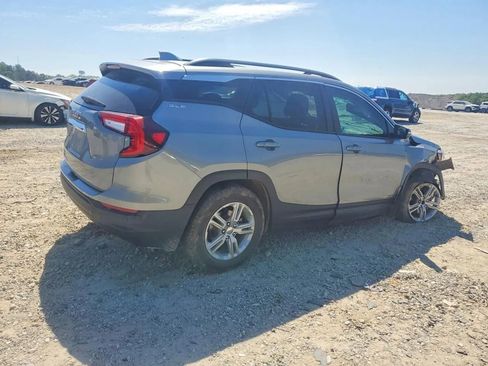 Used 2023 GMC Terrain SLE w/ Driver Convenience Package FWD image 3