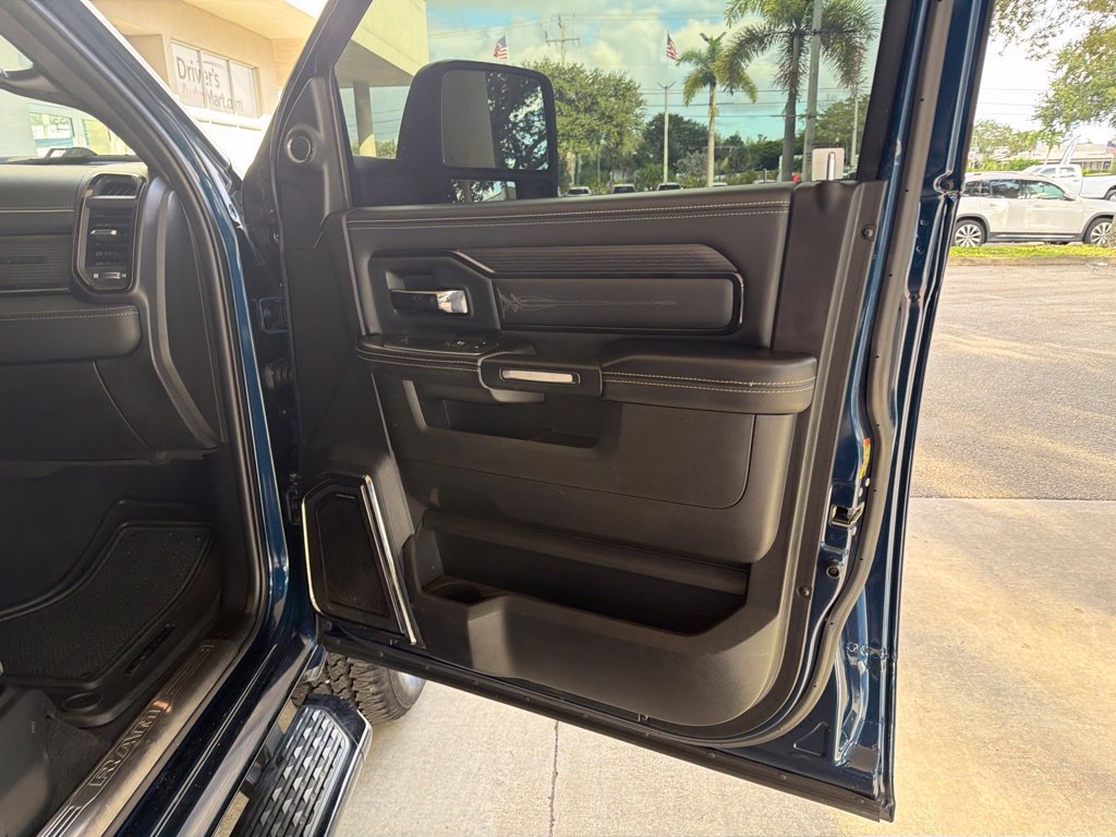 Used 2024 RAM 2500 Limited AWD/4WD image 35