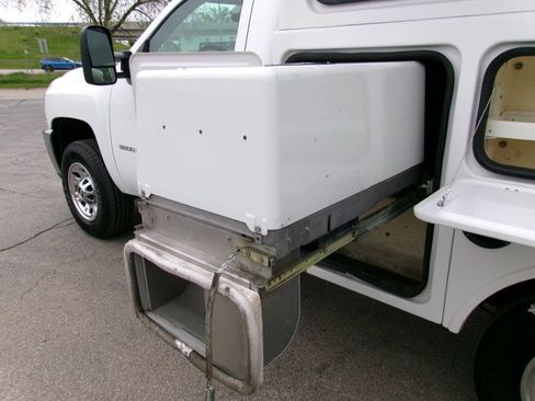 Used 2012 Chevrolet Silverado 3500 W/T AWD/4WD image 10