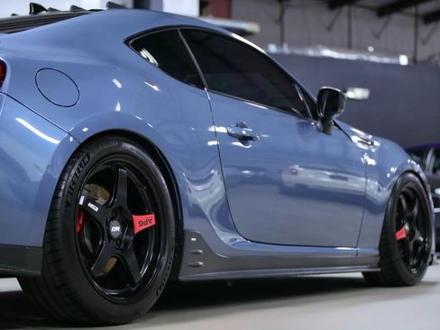 Used 2018 Subaru BRZ Limited w/ 50th Anniversary Edition image 16