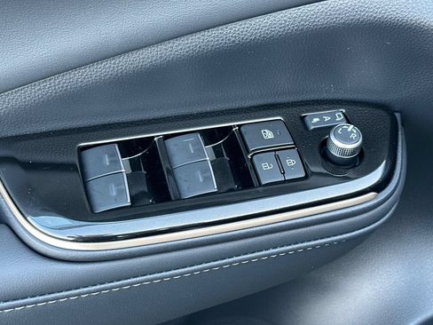 New 2026 Toyota Crown Signia AWD/4WD image 11