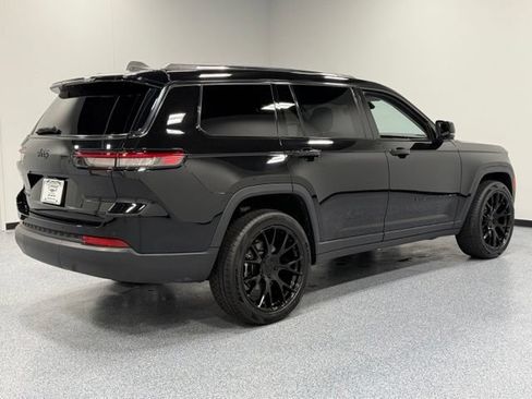 Used 2021 Jeep Grand Cherokee L Limited AWD/4WD image 12
