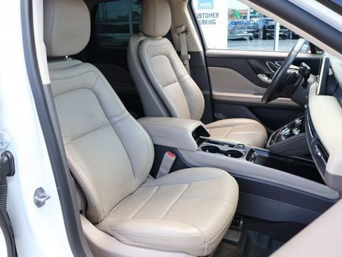 Used 2020 Lincoln Corsair FWD w/ Premium Package image 22