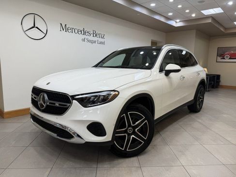 Certified 2026 Mercedes-Benz GLC 300 4MATIC image 1