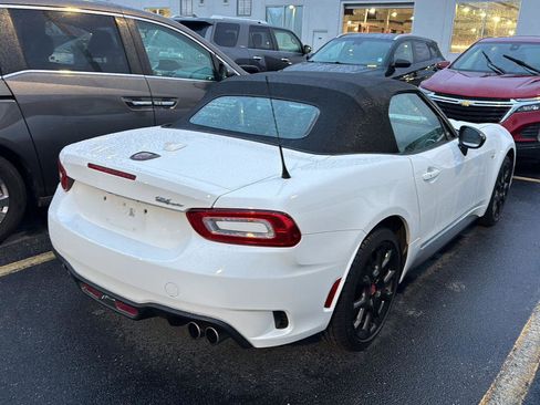 Used 2018 FIAT 124 Spider Abarth image 5