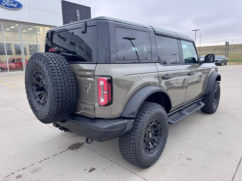 New 2026 Ford Bronco Badlands w/ Sasquatch Package AWD/4WD image 12
