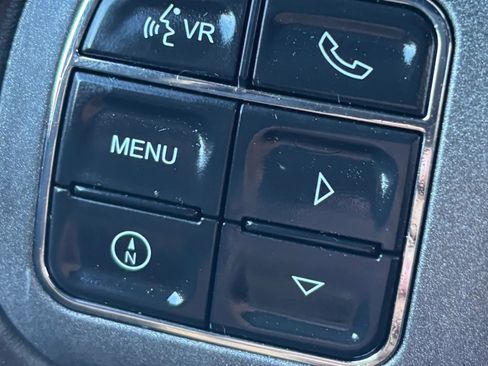 Used 2017 Jeep Wrangler Sport image 12